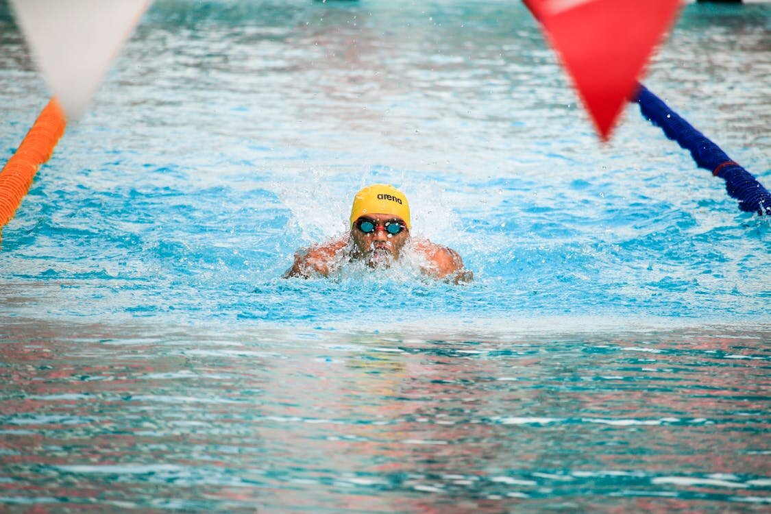 7 Simple Ways To Track Your Swimming Distance
