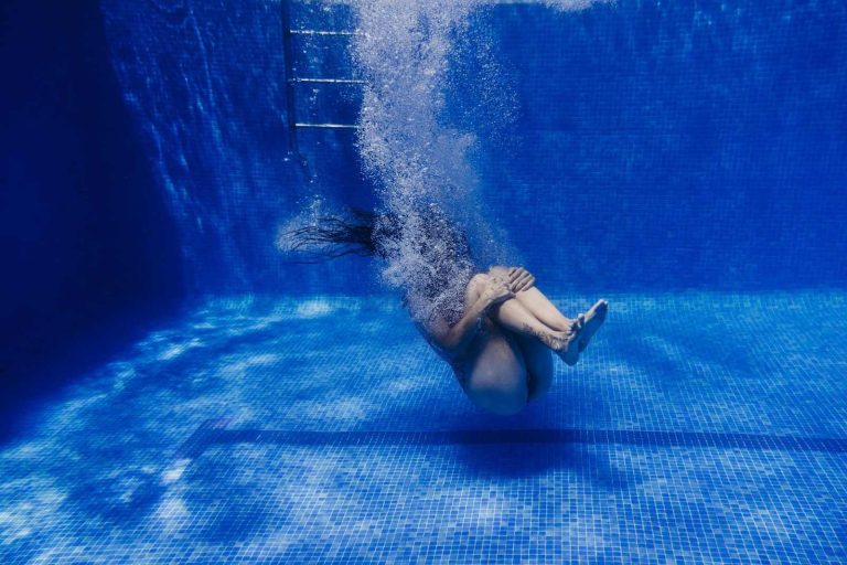 How To Dive: Master The Perfect Dive In 10 Simple Stages