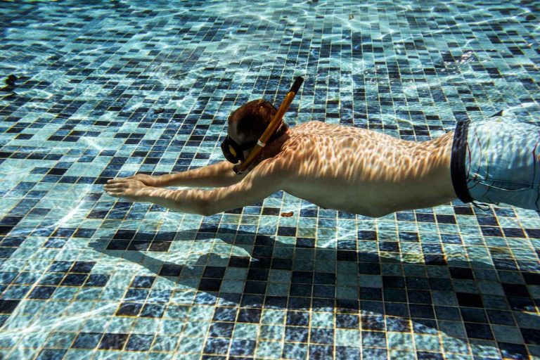 How To Tread Water For Beginners - Step-By-Step Guide