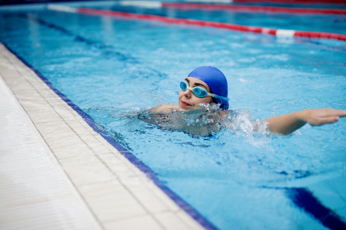 SWOLF Swimming: What It Is, Average Scores & 5 Tips To Improve